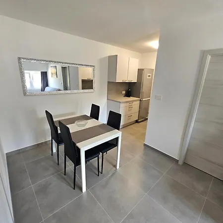 Apartma Bertoki * Κόπερ