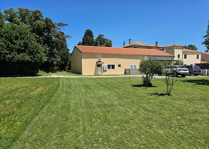 Apartma Bertoki 아파트 코페르